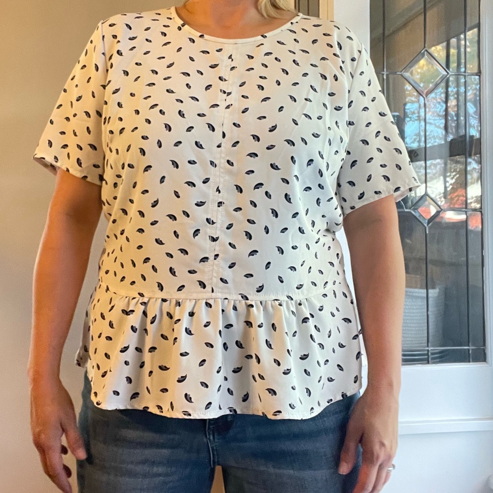 Ann Taylor | Short Sleeve Peplum Top